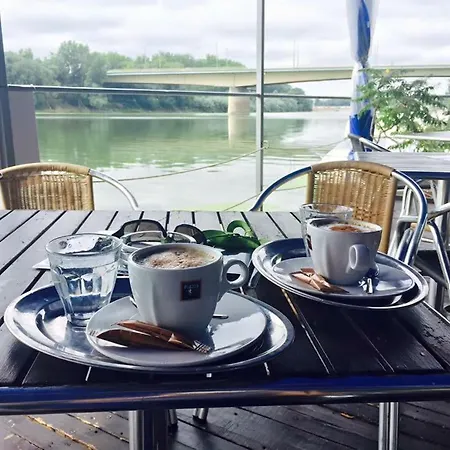 Tisza Beach Wild Camping 2 Segedyn