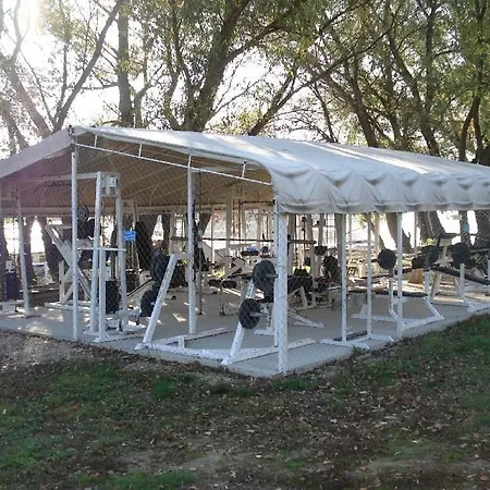Tisza Beach Wild Camping 2 *